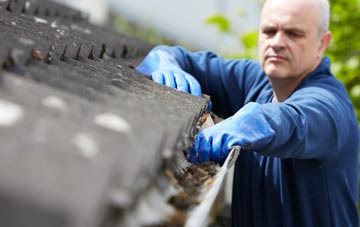 cleaning and inspecting Kalnakill roofs